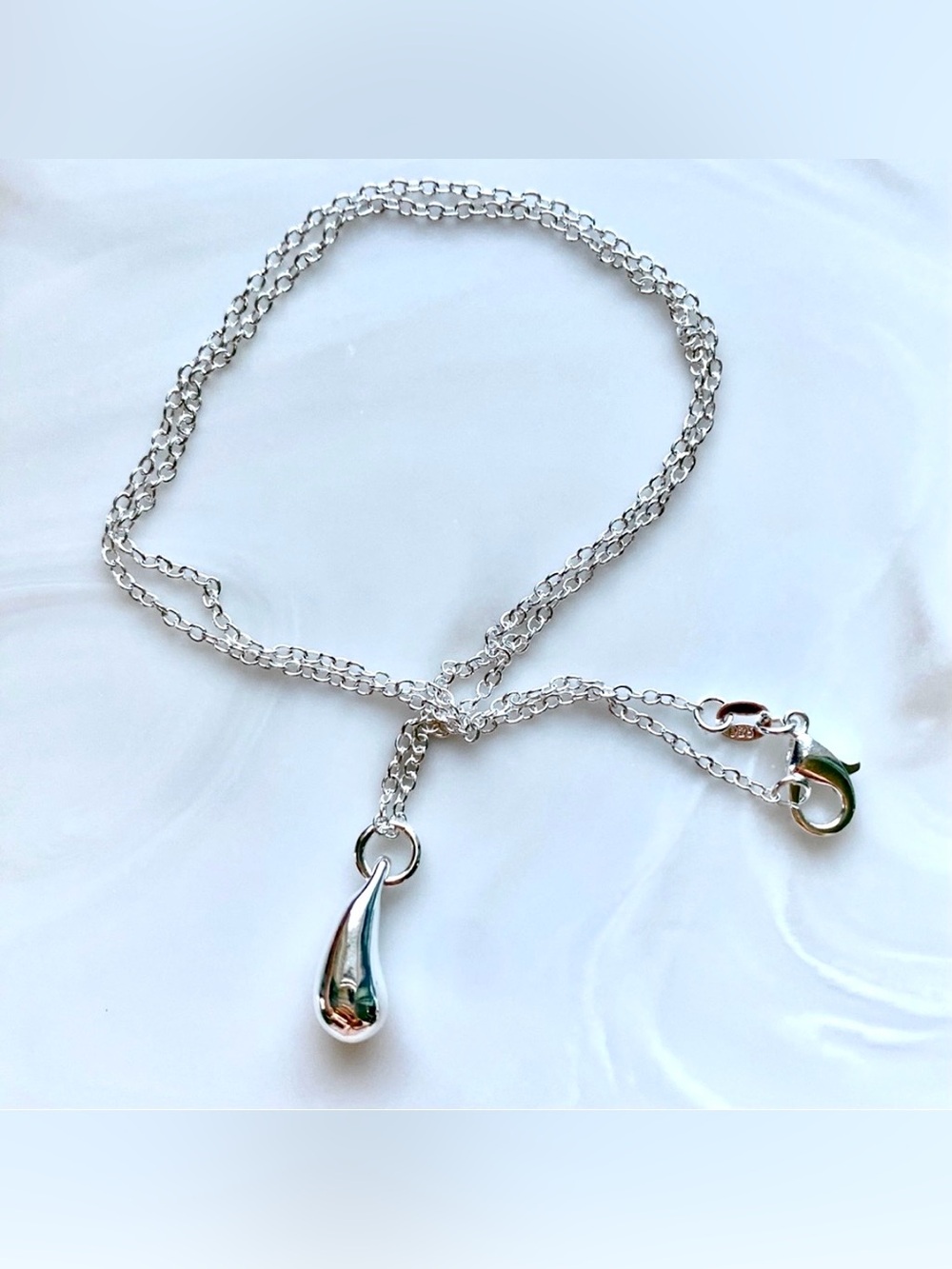 Teardrop Pendant Necklace - Silver